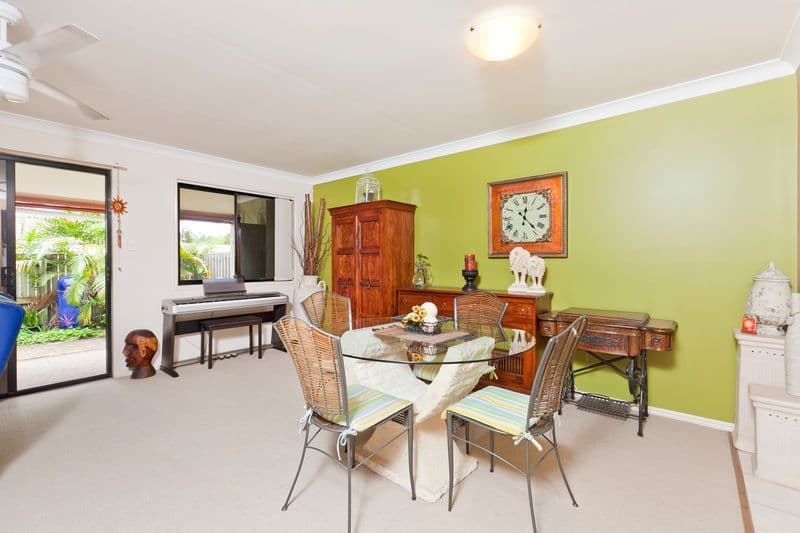 108 Meadowlands Road, CARINA QLD 4152, Carina - Thumbnail 2
