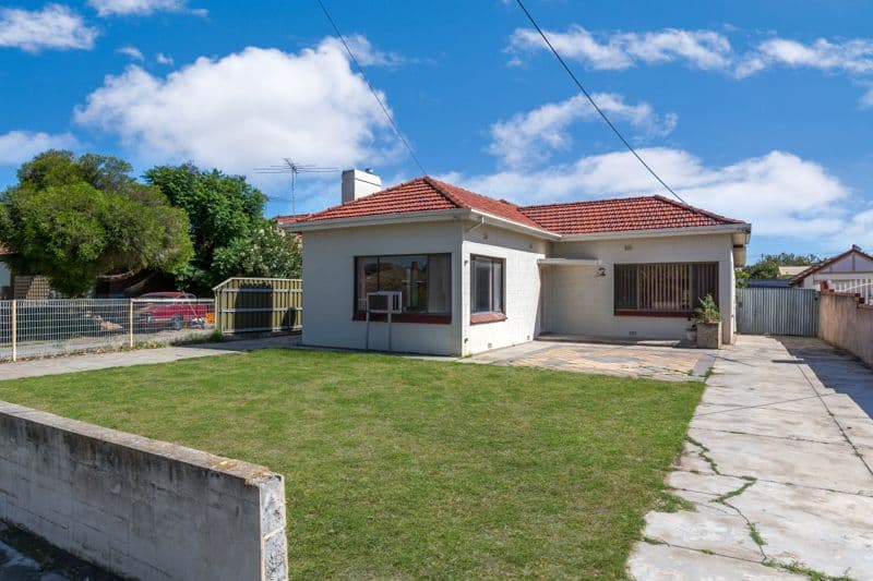 11 Balranald Street, LARGS BAY SA 5016, Largs Bay - Image 1