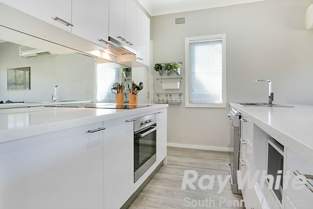 35 Anthony Crescent, Kingswood - Thumbnail 6