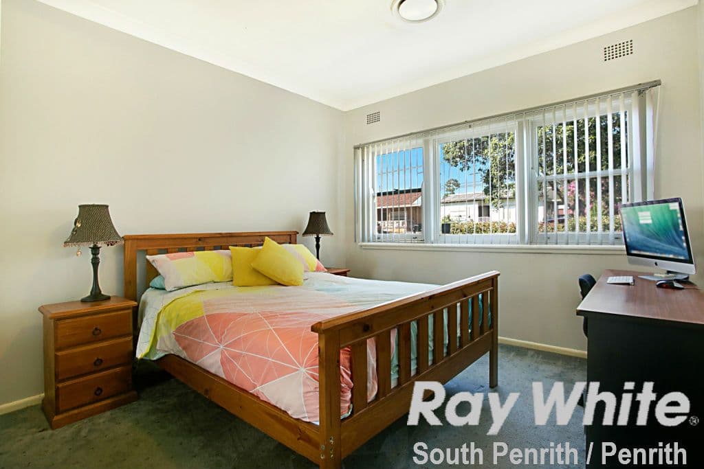 35 Anthony Crescent, Kingswood - Thumbnail 7