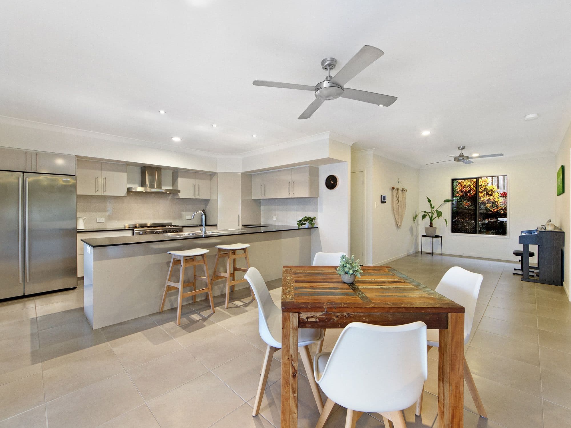 16 Greenview Drive, Upper Coomera QLD 4209, Upper Coomera - Thumbnail 5