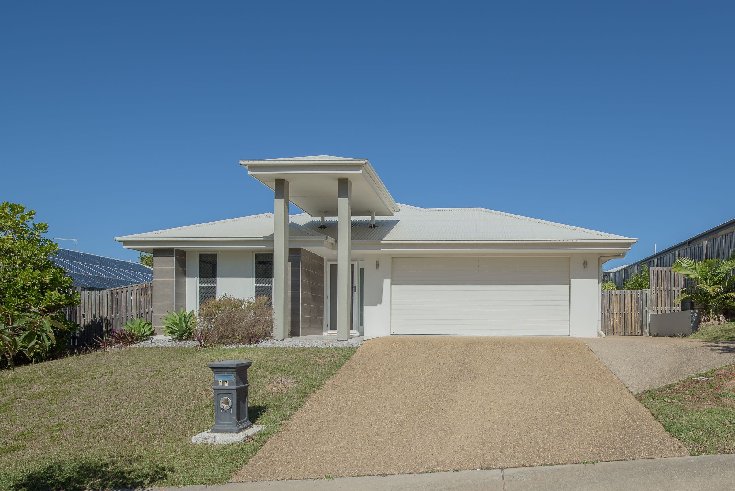 17 Sundowner Road, Clinton QLD 4680, Clinton - Image 1