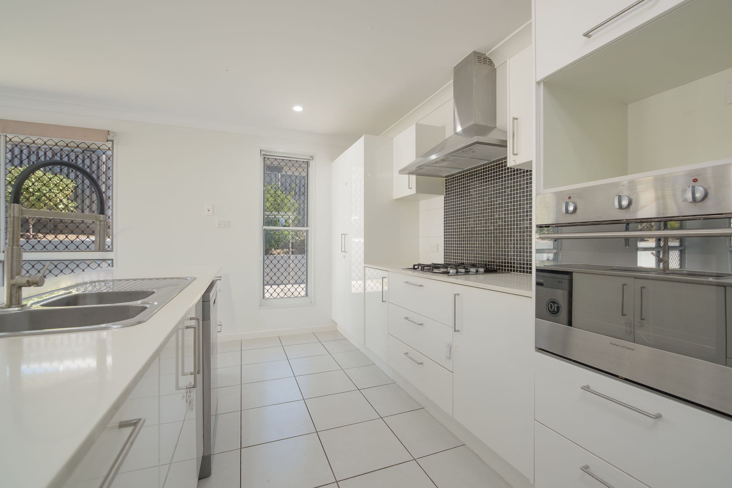 17 Sundowner Road, Clinton QLD 4680, Clinton - Thumbnail 4