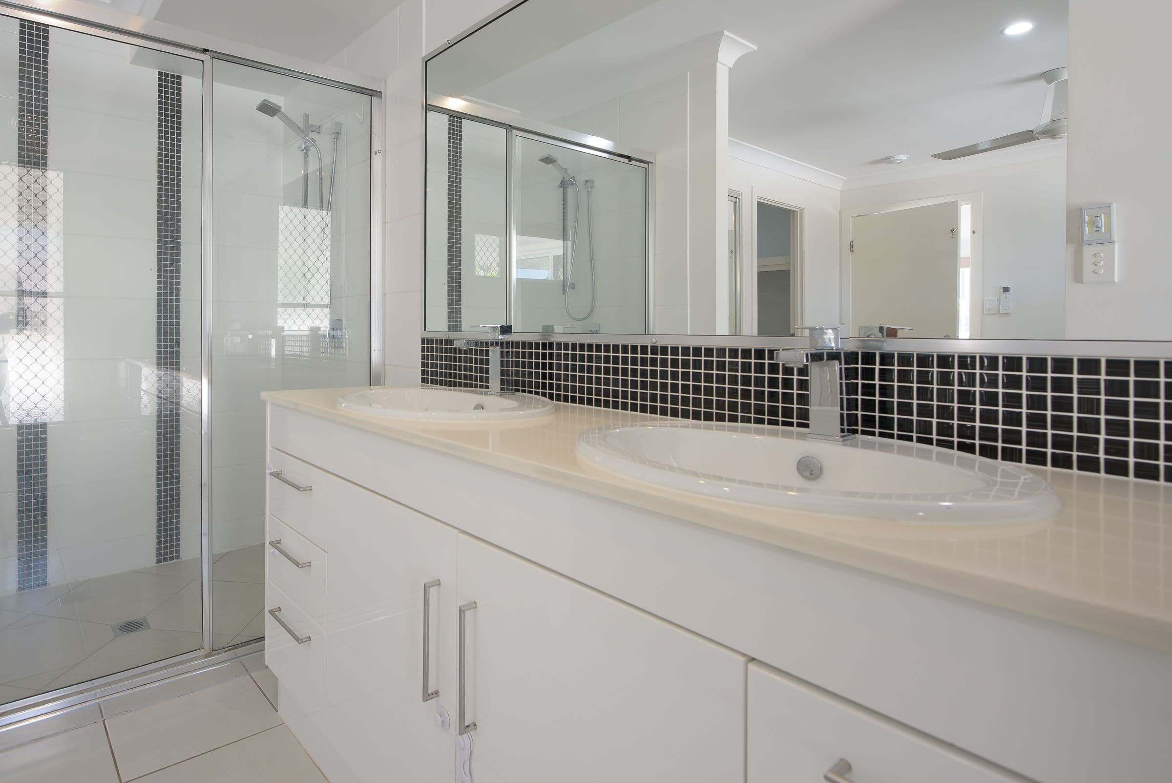 17 Sundowner Road, Clinton QLD 4680, Clinton - Thumbnail 8