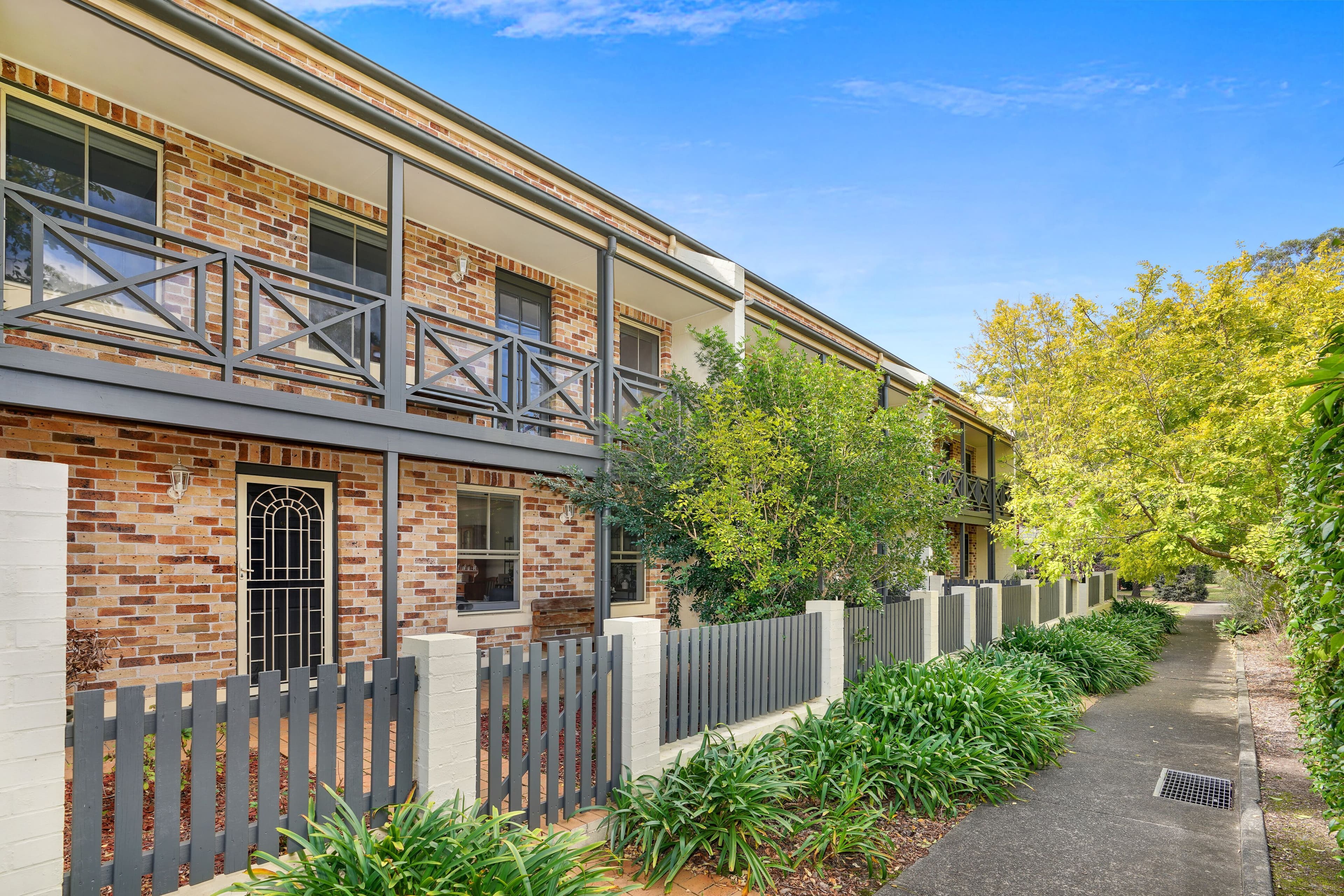 4 Richmond Mews, Mardi - Image 1