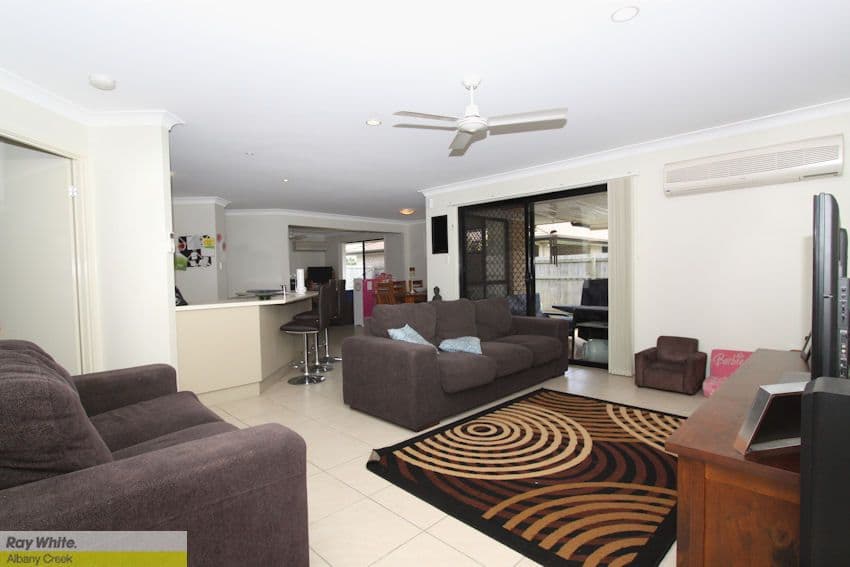 42 Jade Street, ALBANY CREEK QLD 4035, Albany Creek - Thumbnail 2