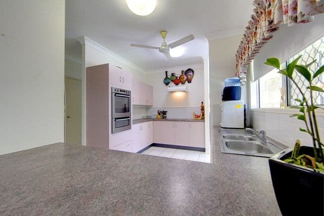 15 Arawa Street, KELSO QLD 4815, Kelso - Thumbnail 6