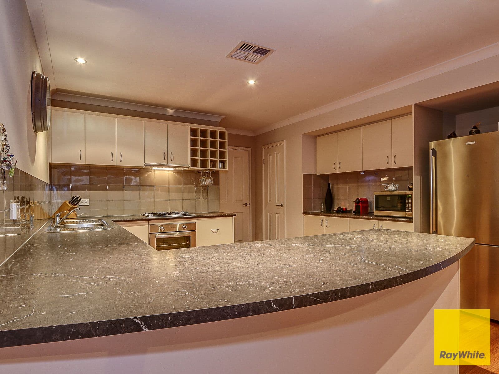 4 Fairland Loop, Madeley WA 6065, Madeley - Thumbnail 7