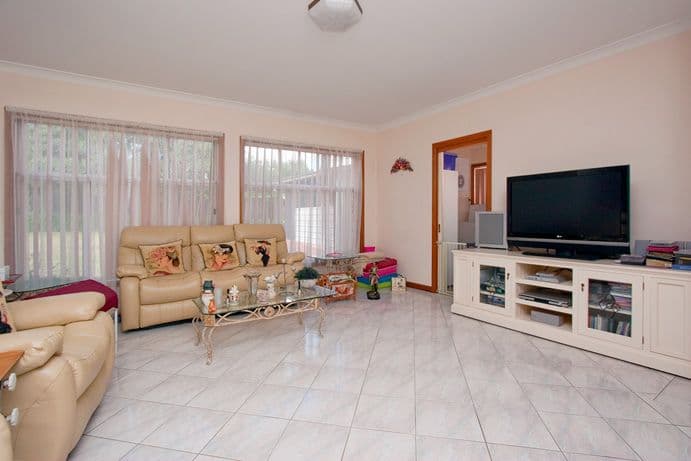 10 Francesco Crescent, BELLA VISTA NSW 2153, Bella Vista - Thumbnail 2