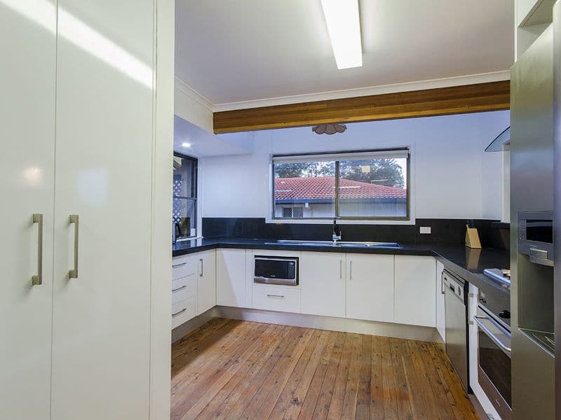 23 Wistaria Avenue, SOUTHPORT QLD 4215, Southport - Thumbnail 6