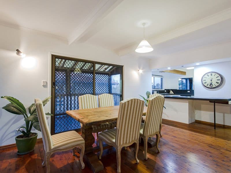 23 Wistaria Avenue, SOUTHPORT QLD 4215, Southport - Thumbnail 7
