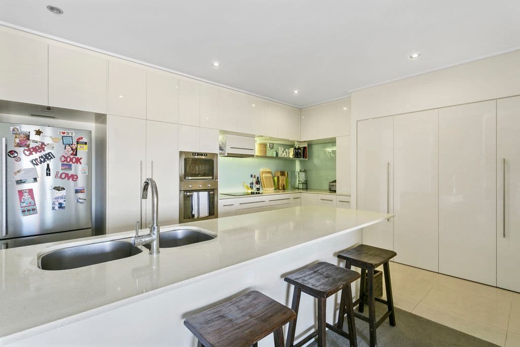 1 Toombul Avenue, Miami QLD 4220, Miami - Thumbnail 4
