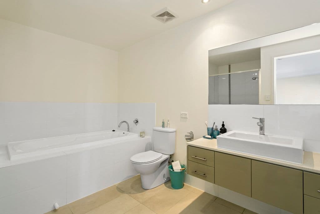 1 Toombul Avenue, Miami QLD 4220, Miami - Thumbnail 7