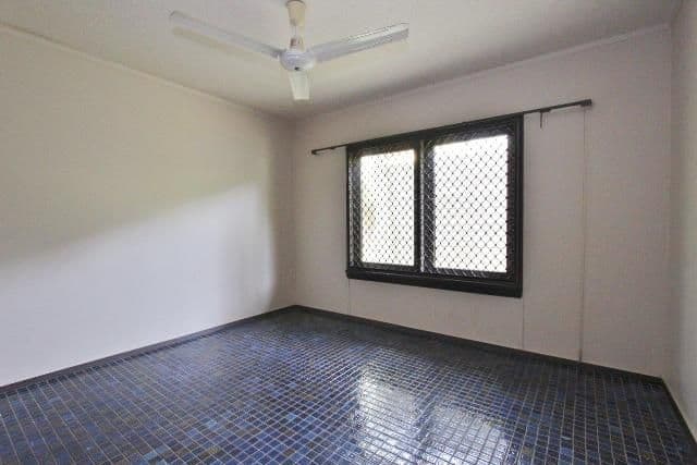 4 Hickory Street, Holloways Beach QLD 4878, Holloways Beach - Thumbnail 5
