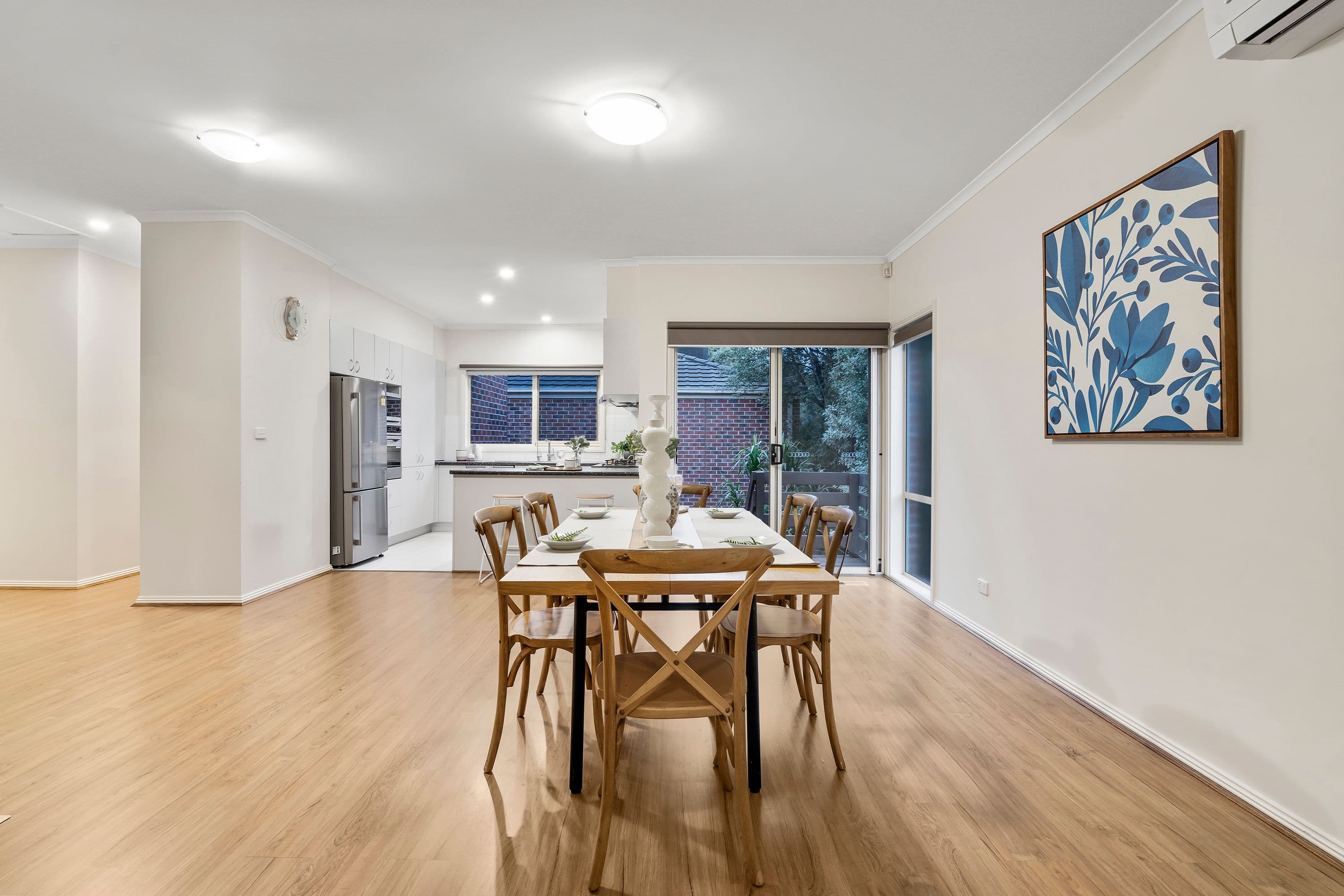 325-327 Gallaghers Road, Glen Waverley VIC 3150, Glen Waverley - Thumbnail 2