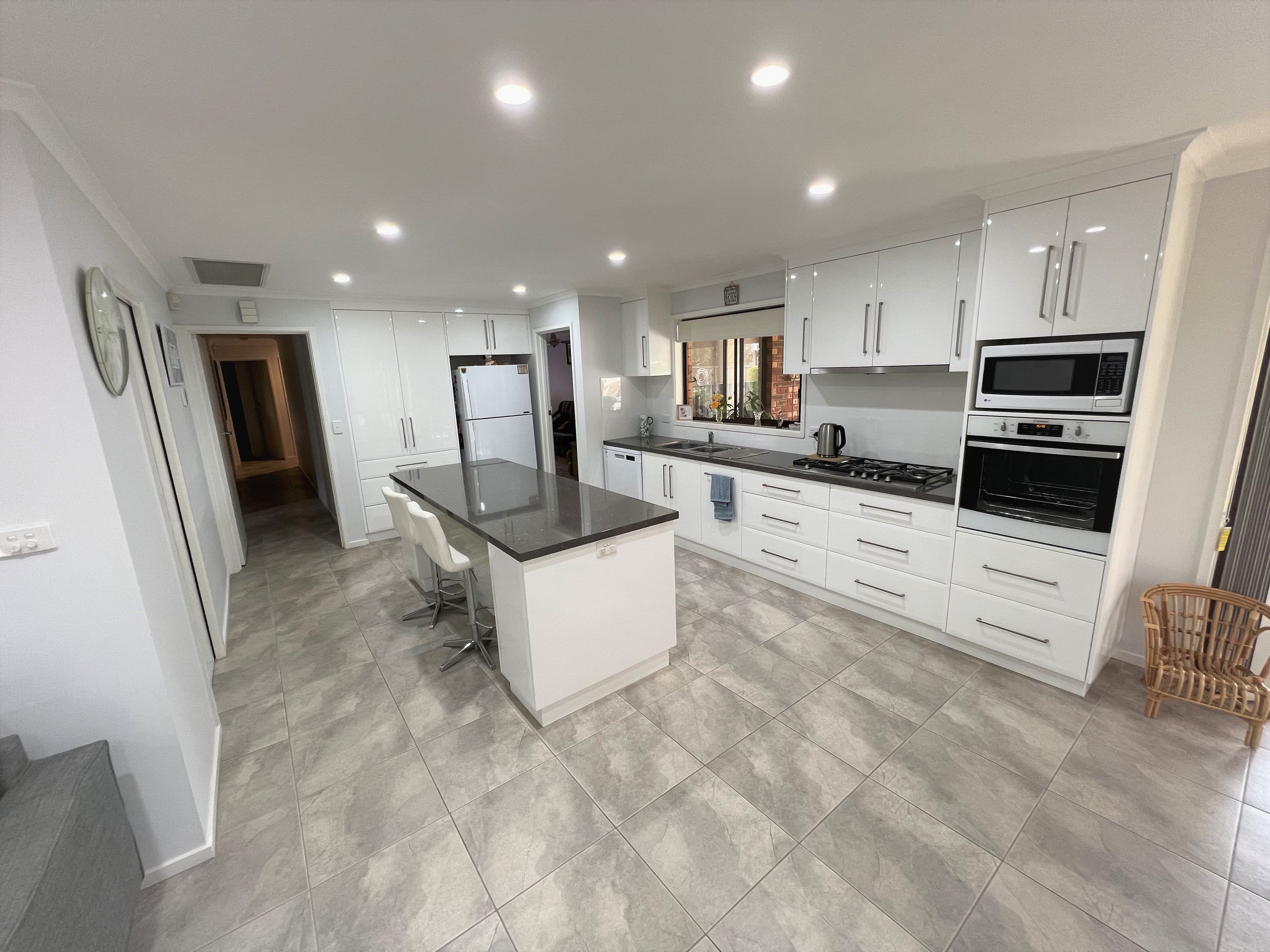 2 Warren Drive, Deniliquin NSW 2710, Deniliquin - Thumbnail 3