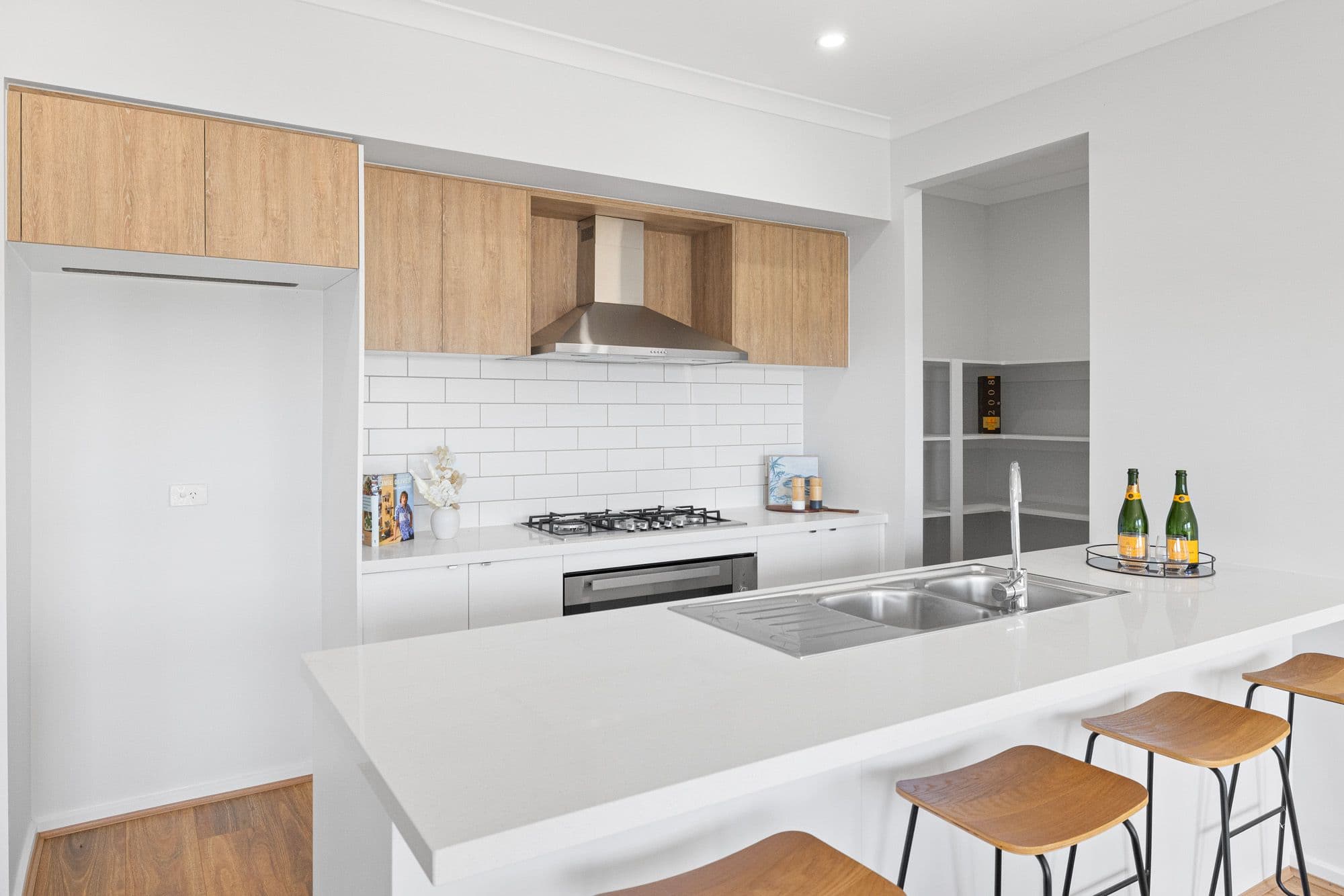 24 Mondegreen Close, Wyndham Vale VIC 3024, Wyndham Vale - Thumbnail 3
