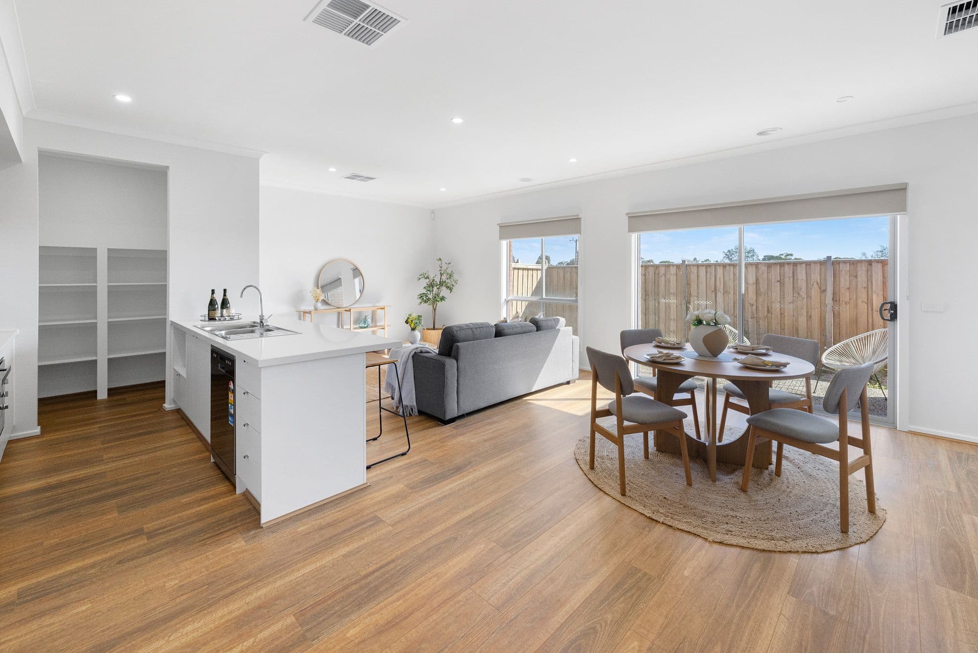 24 Mondegreen Close, Wyndham Vale VIC 3024, Wyndham Vale - Thumbnail 4