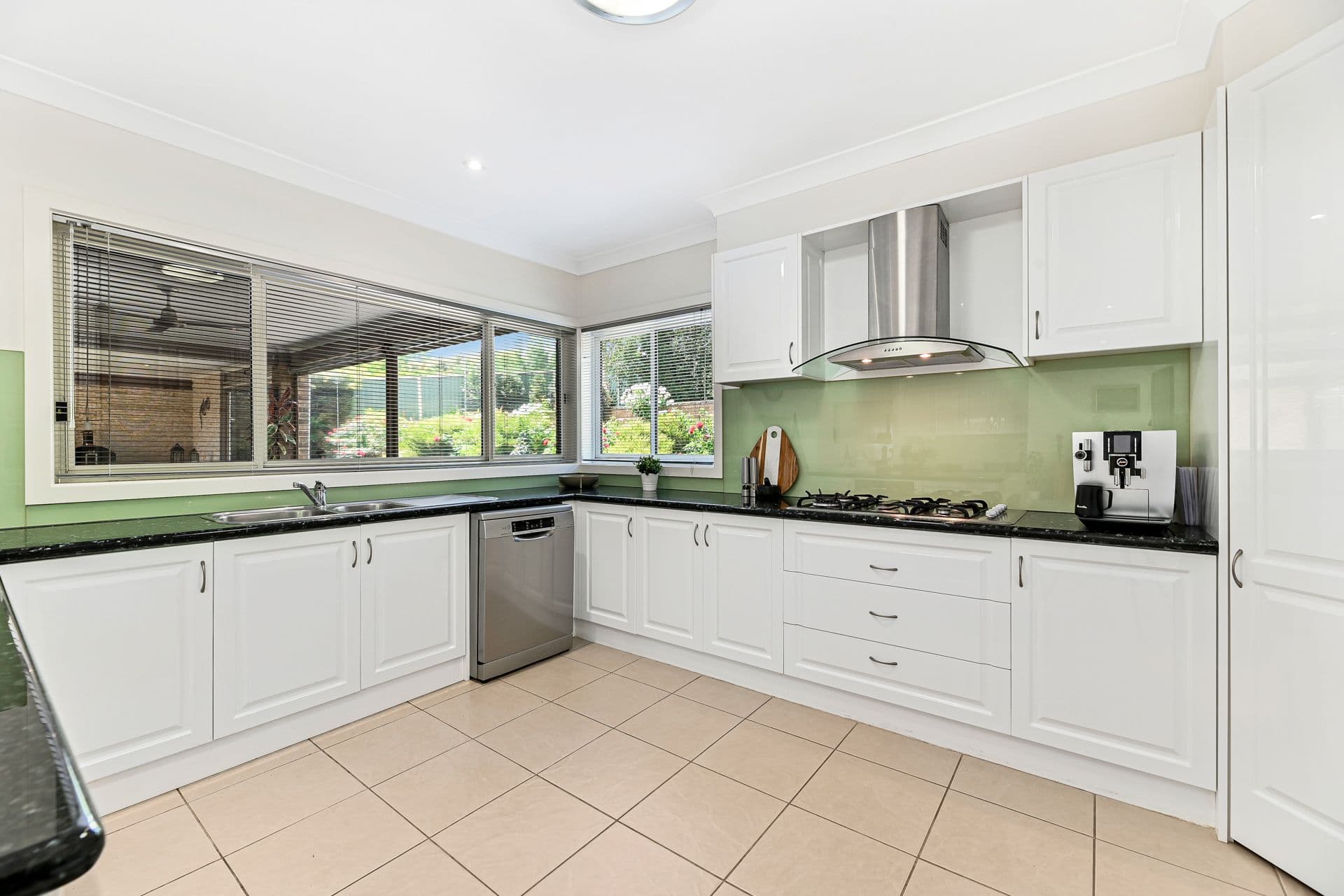 14 Natren Court, Berwick VIC 3806, Berwick - Thumbnail 8