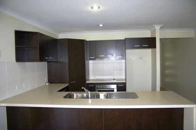 12 Peggy Road, BELLMERE QLD 4510, Bellmere - Thumbnail 4