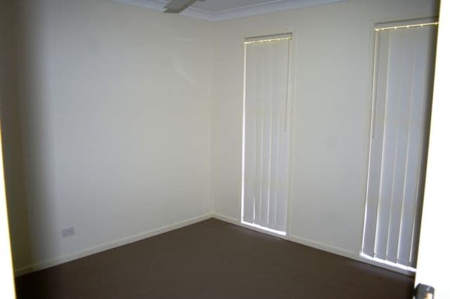 12 Peggy Road, BELLMERE QLD 4510, Bellmere - Thumbnail 8