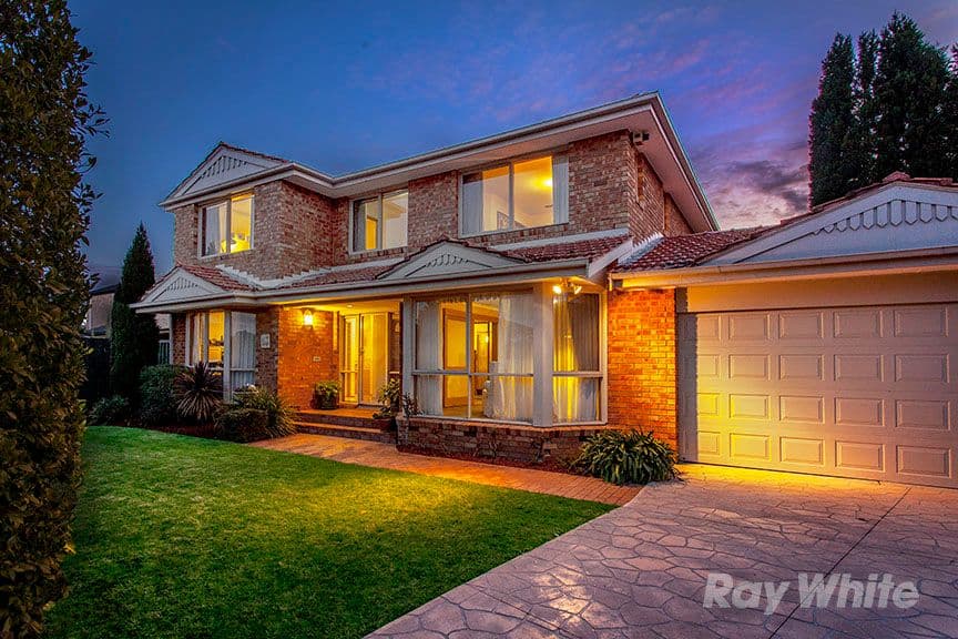 4 Grant Close, Wantirna South VIC 3152, Wantirna South - Image 1