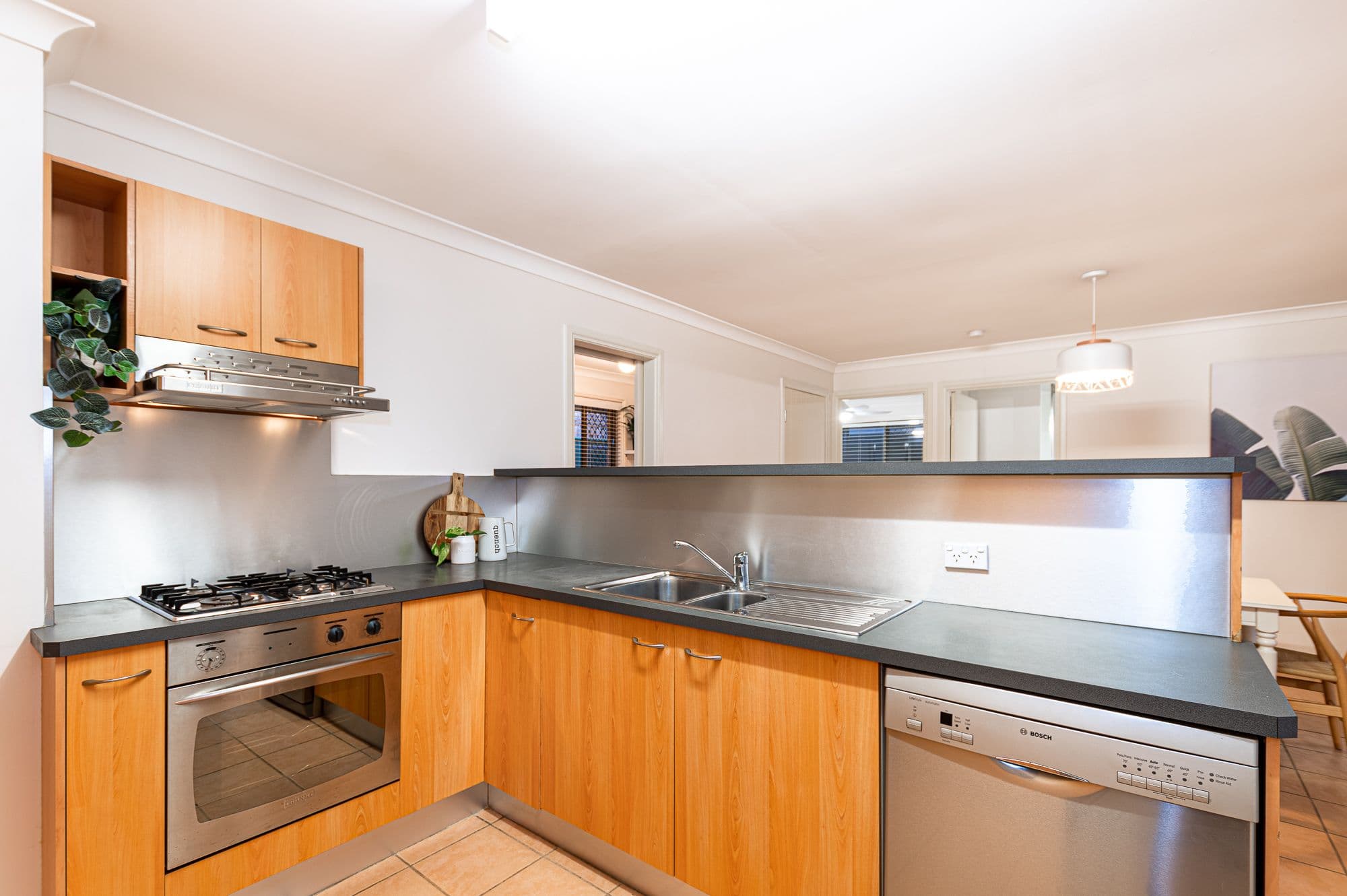 1 Parwan Close, Riverhills QLD 4074, Riverhills - Thumbnail 3