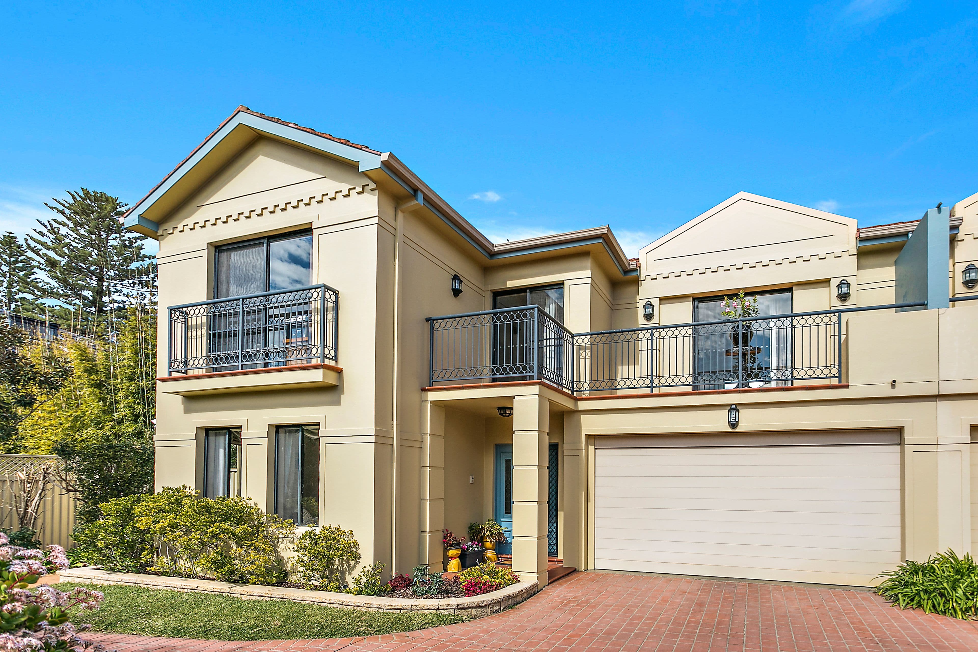 245 The Grand Parade, Ramsgate Beach - Image 1
