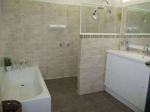 6 Wingadee Street, Coonamble NSW 2829, Coonamble - Thumbnail 2