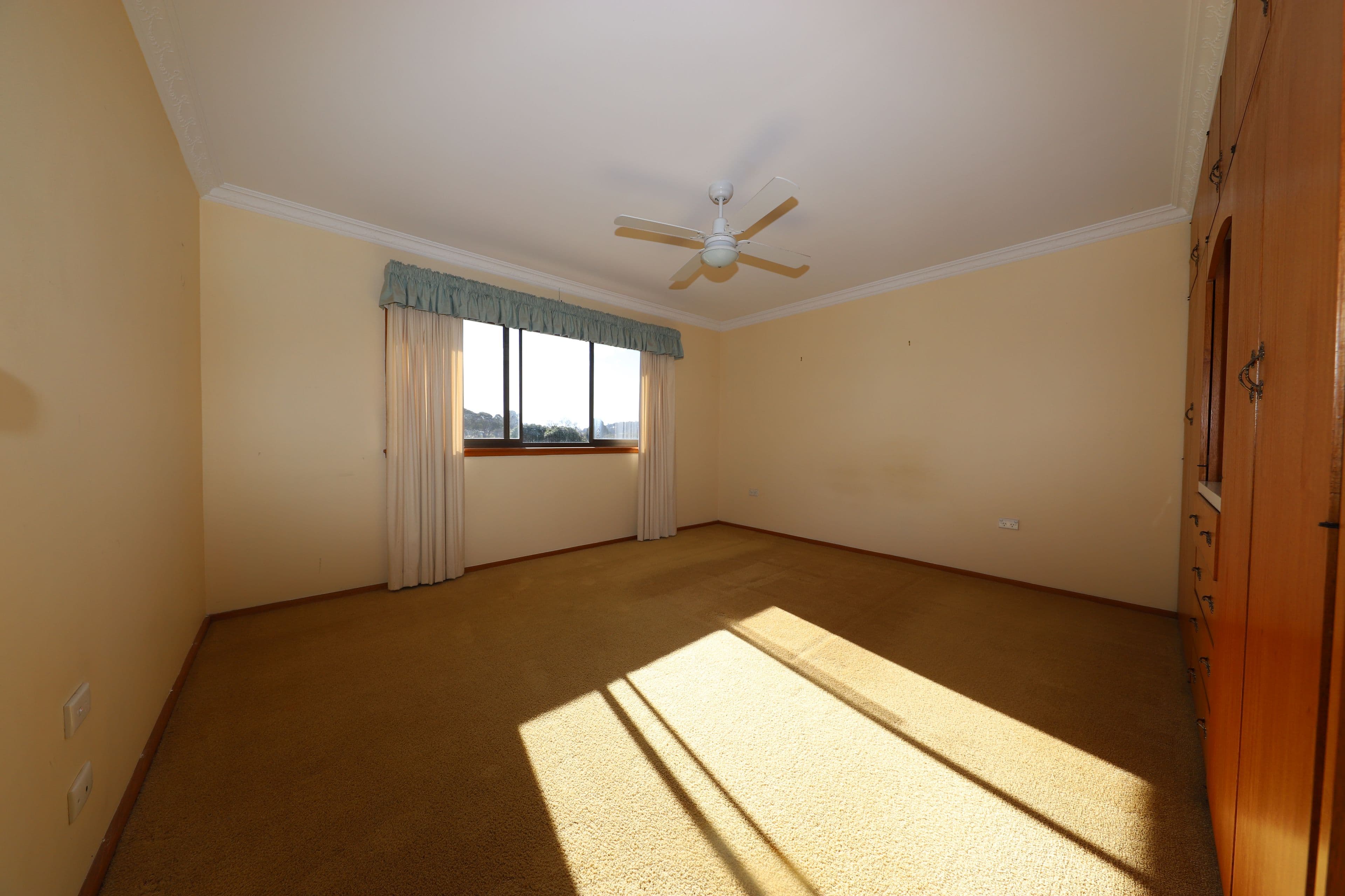 15 Ash Street, Batlow NSW 2730, Batlow - Thumbnail 6