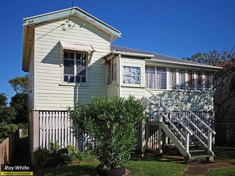 33 Marine Parade, REDCLIFFE QLD 4020, Redcliffe - Thumbnail 2