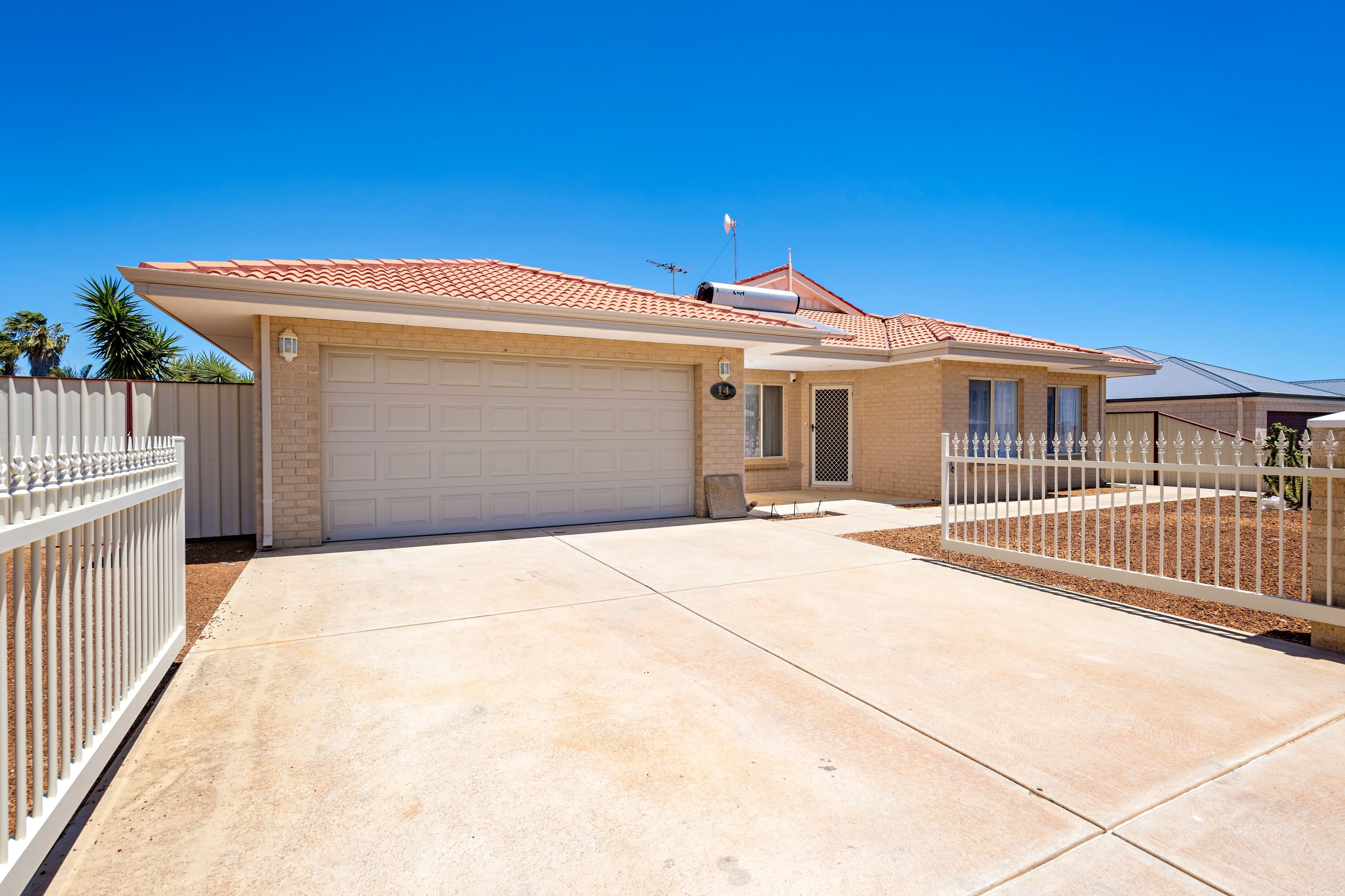 14 Tallarook Way, Waggrakine WA 6530, Waggrakine - Thumbnail 3