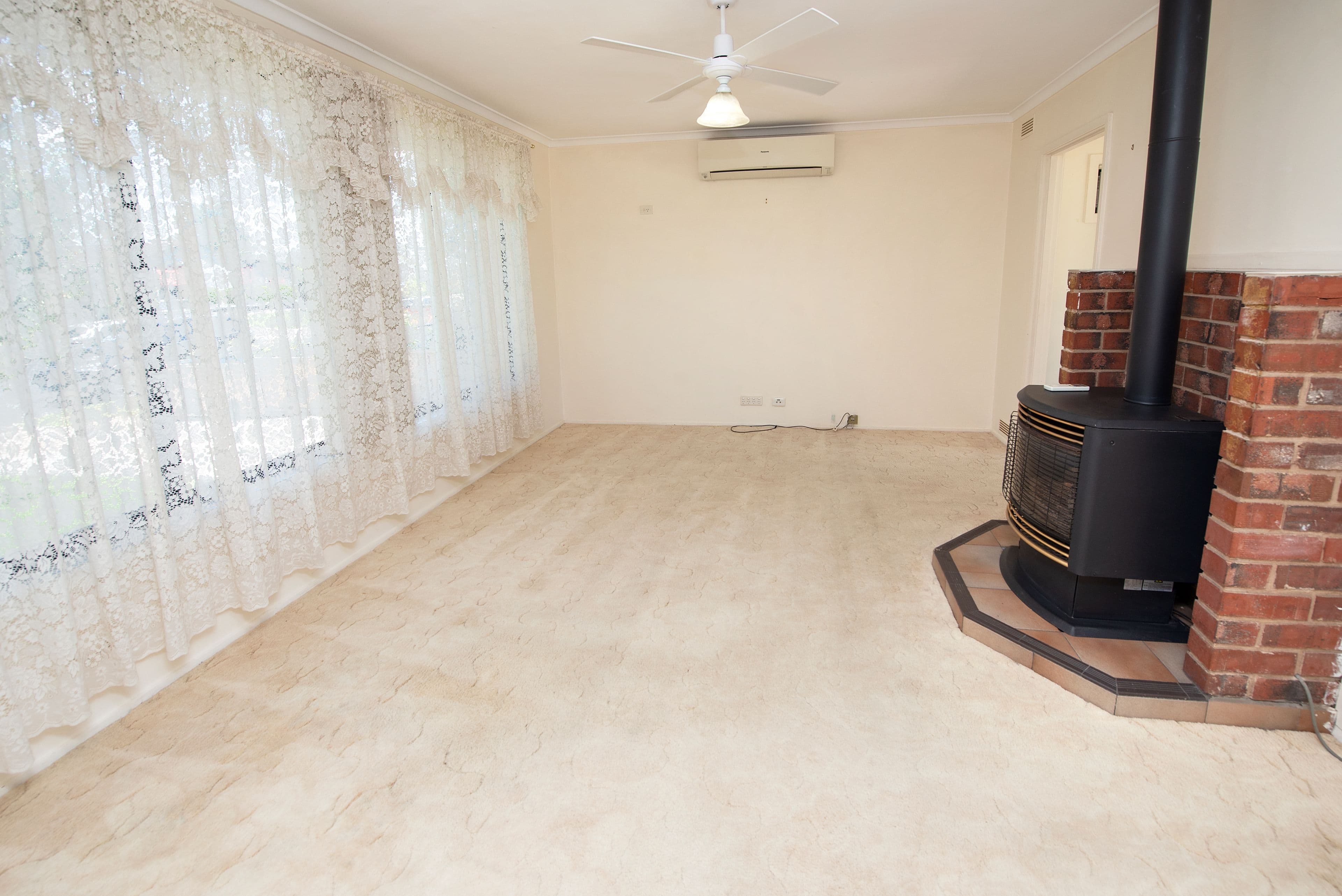 2 Eyre Court, Swan Hill VIC 3585, Swan Hill - Thumbnail 3