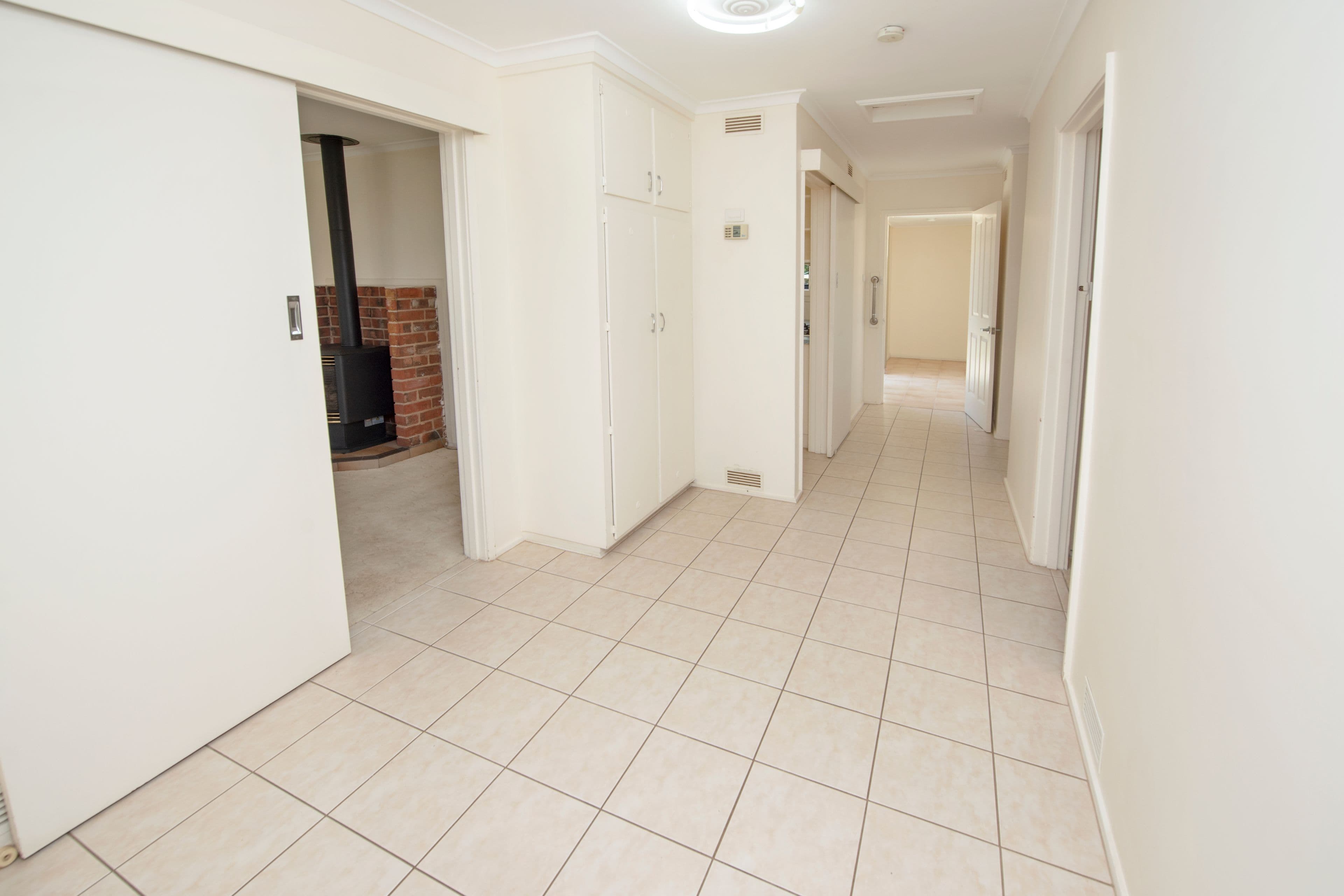 2 Eyre Court, Swan Hill VIC 3585, Swan Hill - Thumbnail 4