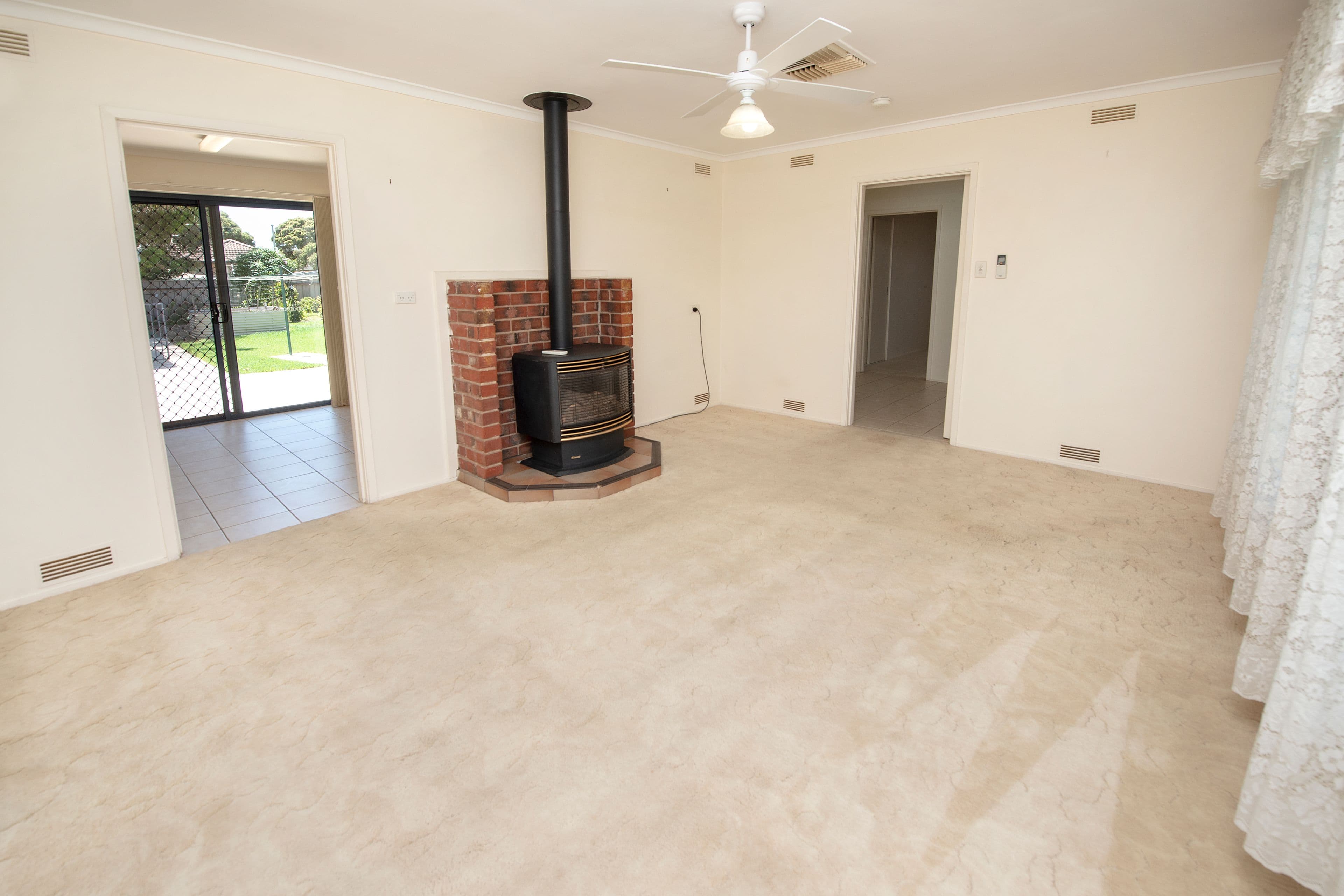 2 Eyre Court, Swan Hill VIC 3585, Swan Hill - Thumbnail 5