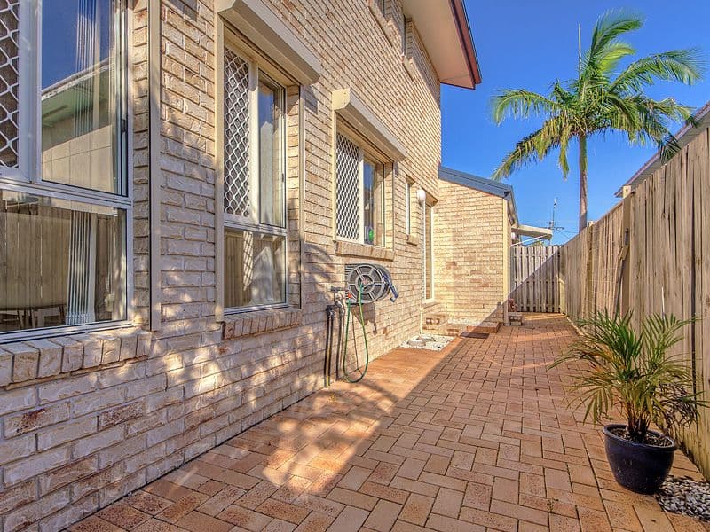 17 Deodar Drive, BURLEIGH HEADS QLD 4220, Burleigh Heads - Thumbnail 7