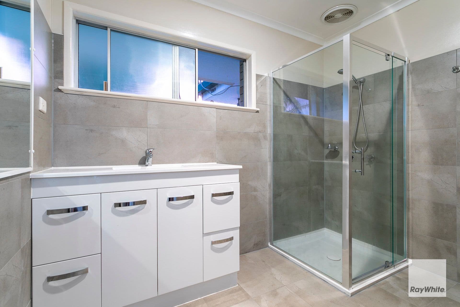 61 Banana Street, Redland Bay QLD 4165, Redland Bay - Thumbnail 4