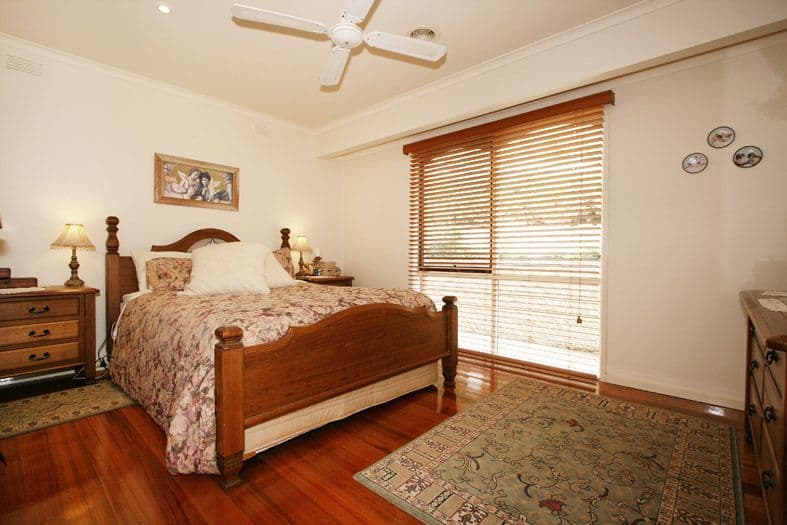 90 Rolling Hills Road, CHIRNSIDE PARK VIC 3116, Chirnside Park - Thumbnail 7