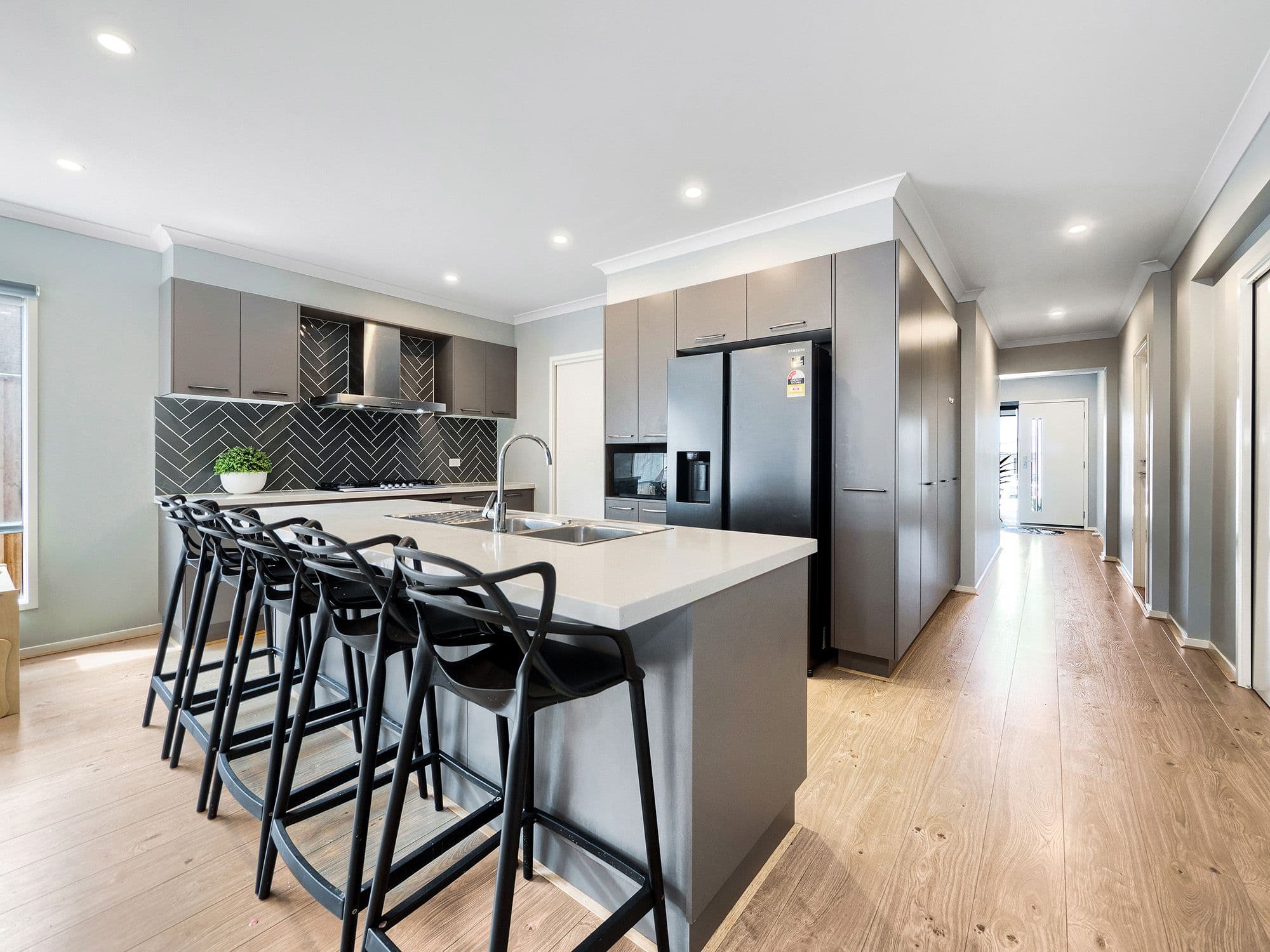 19 Ravenswood Avenue, Clyde VIC 3978, Clyde - Thumbnail 8