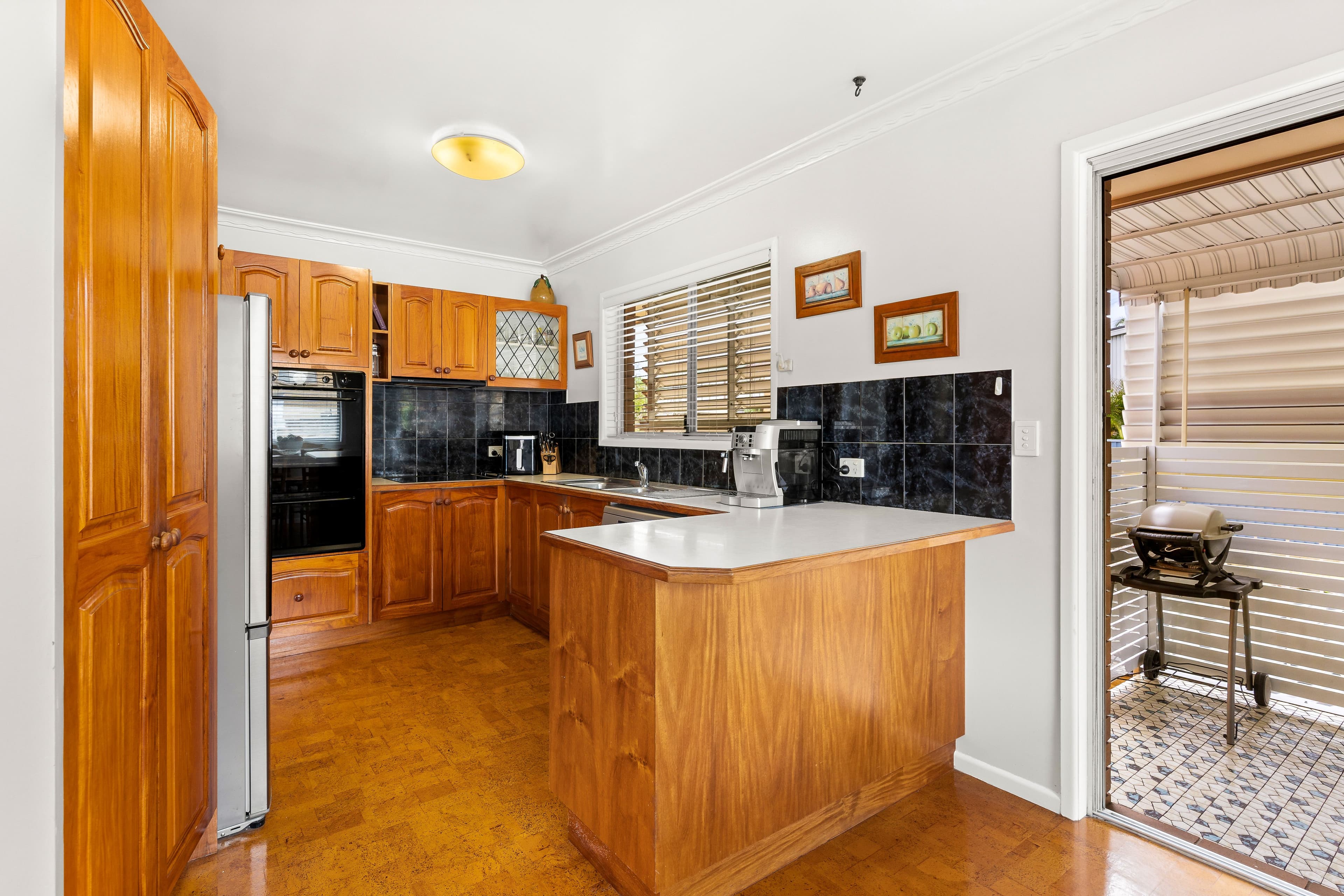 16 Avocado Street, Macgregor QLD 4109, Macgregor - Thumbnail 8