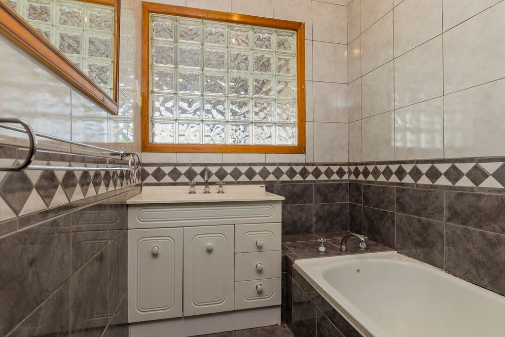 84 Vines Road, Hamlyn Heights VIC 3215, Hamlyn Heights - Thumbnail 6