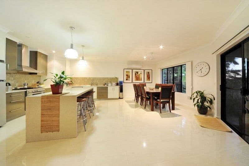 69 Abell Road, CANNONVALE QLD 4802, Cannonvale - Thumbnail 2