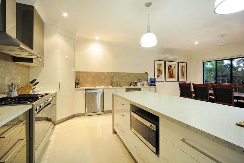 69 Abell Road, CANNONVALE QLD 4802, Cannonvale - Thumbnail 3