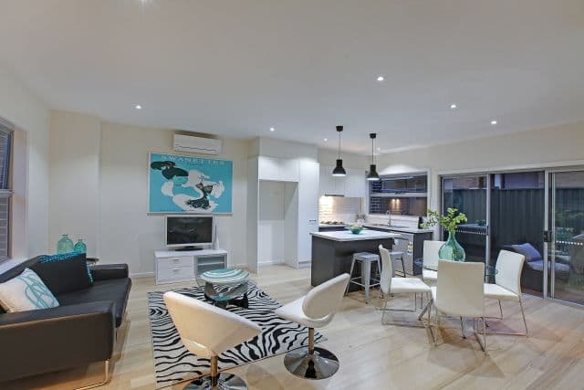 37 Purinuan Road, Reservoir VIC 3073, Reservoir - Thumbnail 2