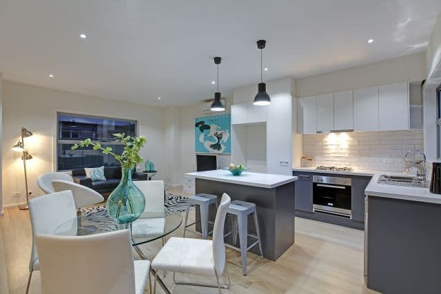 37 Purinuan Road, Reservoir VIC 3073, Reservoir - Thumbnail 3