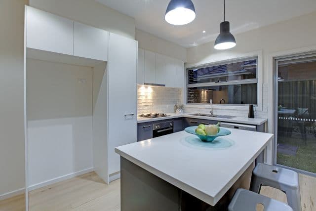 37 Purinuan Road, Reservoir VIC 3073, Reservoir - Thumbnail 5