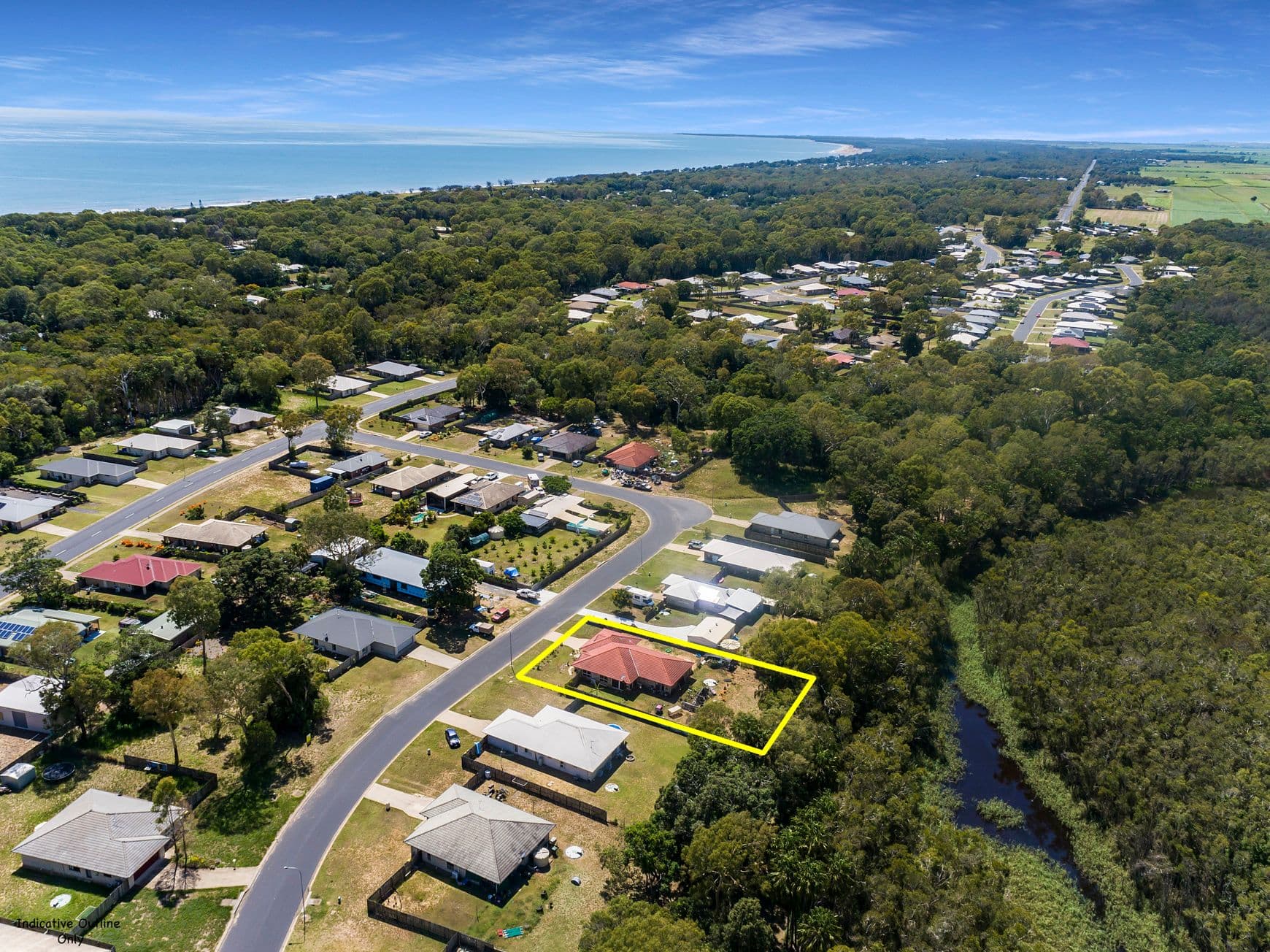 17 Monarch Avenue, Moore Park Beach QLD 4670, Moore Park Beach - Thumbnail 2