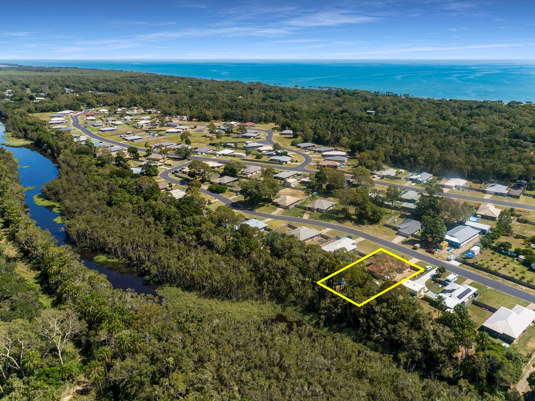 17 Monarch Avenue, Moore Park Beach QLD 4670, Moore Park Beach - Thumbnail 3