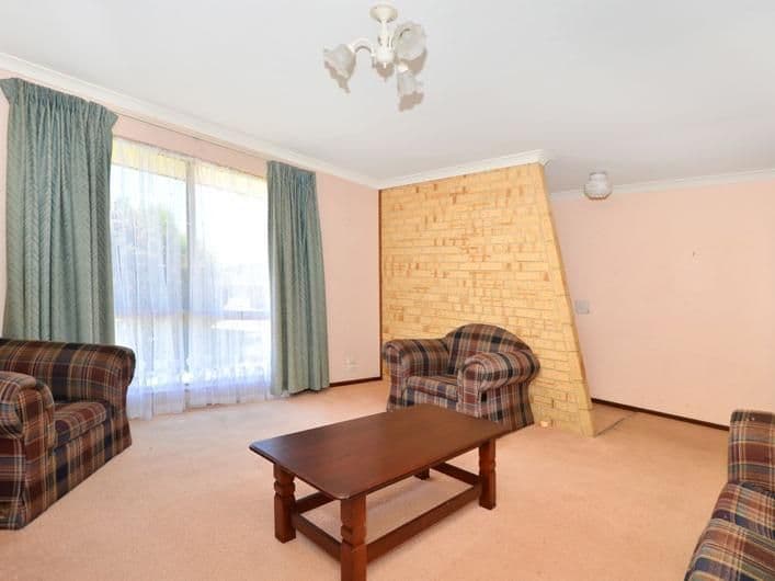 31 Lorenzo Way, Orana WA 6330, Orana - Thumbnail 2