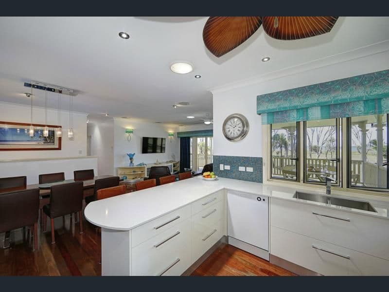 250 Sylvan Drive, Moore Park Beach QLD 4670, Moore Park Beach - Thumbnail 4